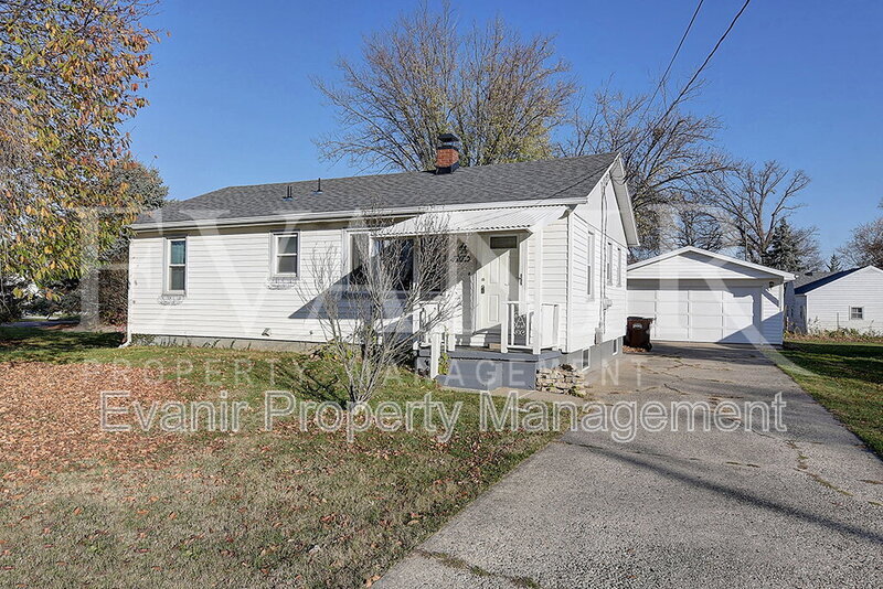 Building Photo - 113 Oakwood Ave