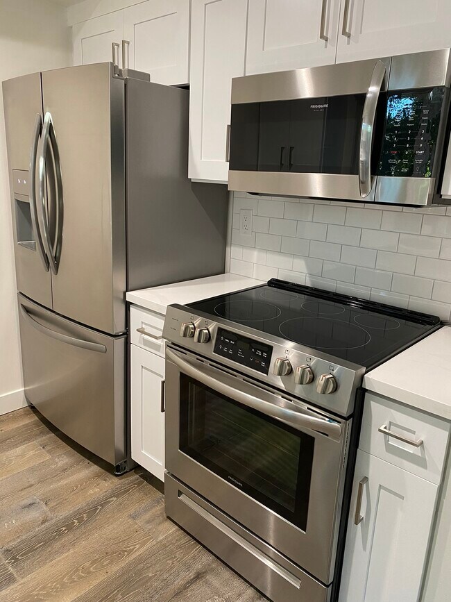 Building Photo - Ruhland Apartments