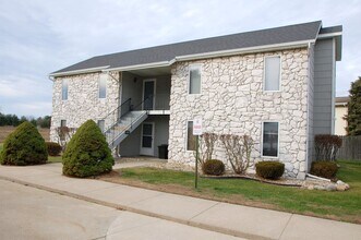 Building Photo - 2501 W Clinton St