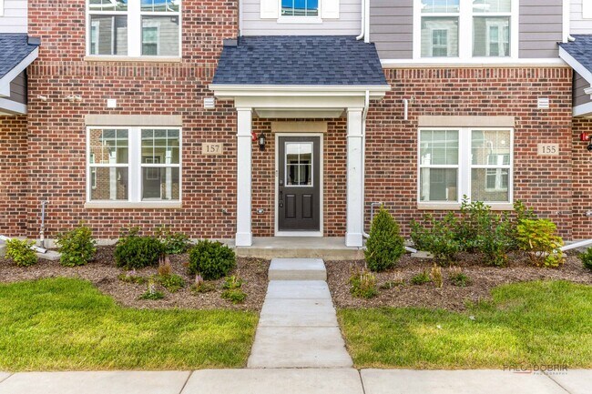 Foto del edificio - 157 Yorktown Ct