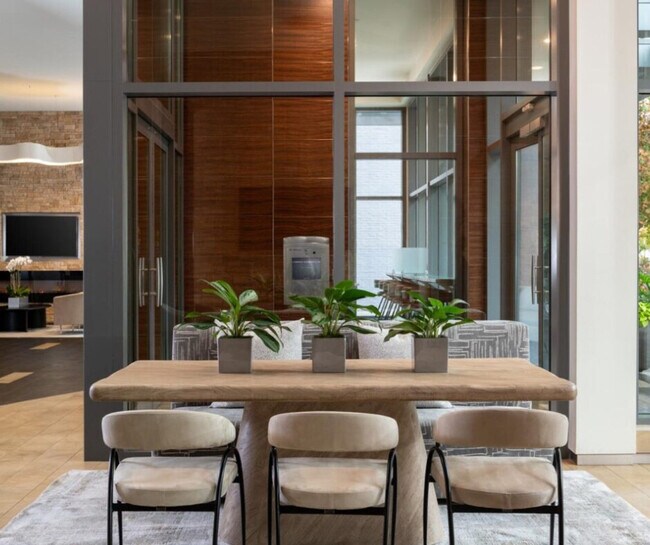 Foto del edificio - 1343 Ives Pl SE