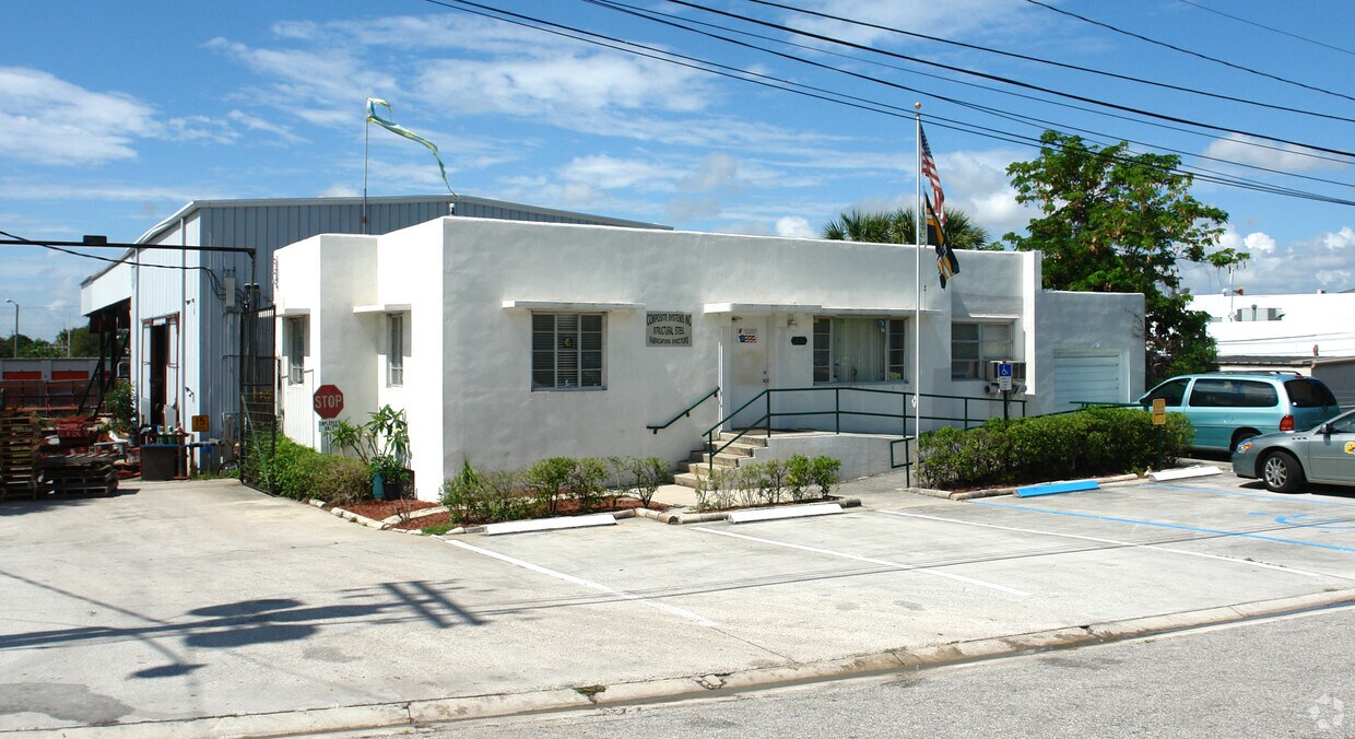 Foto principal - 202 2nd Ave
