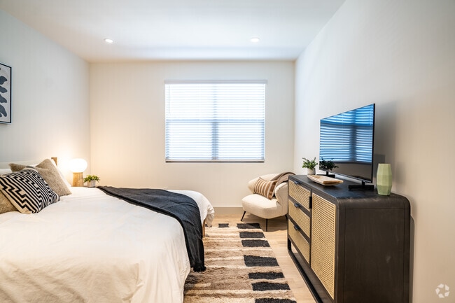 2BR, 2BA - 1,160 SF - Villa Bel Air