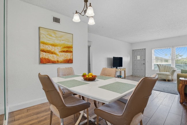 Photo - 2257 World Pkwy Blvd W Apartment