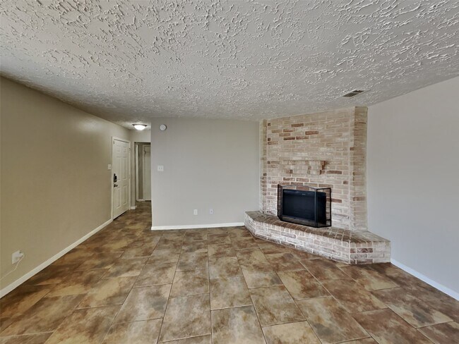 Building Photo - 20211 Cottonglade Ln