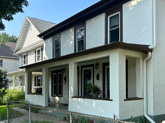 Foto del edificio - 612 Jefferson St NE