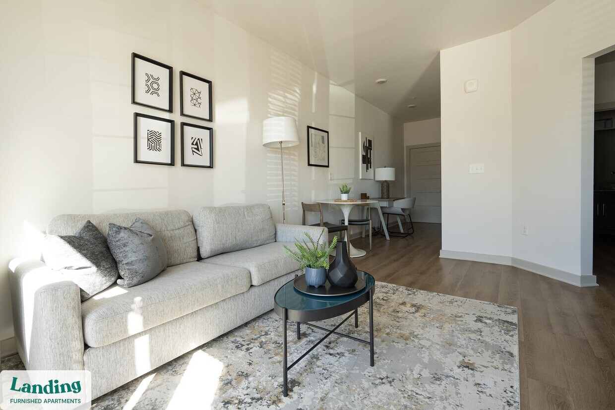 Primary Photo - 340 W 25th St