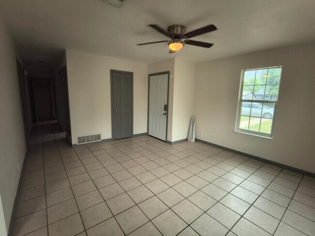 Foto del edificio - 2630 Waco St