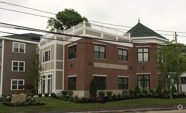 Building Photo - 245 Willard St