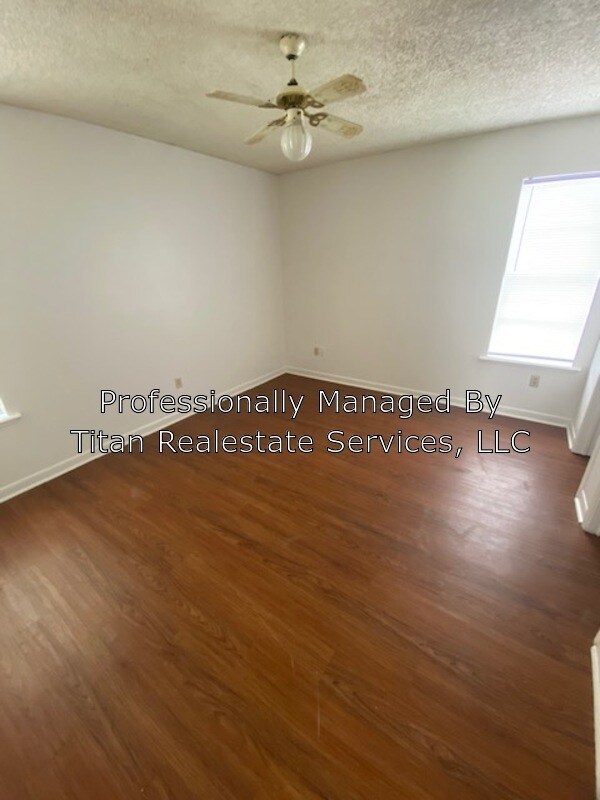 Foto del edificio - 312 Vieux Orleans Cir
