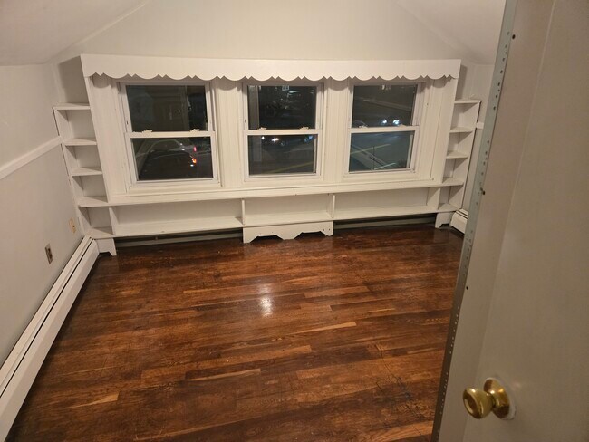 Foto del edificio - 637 Post Rd