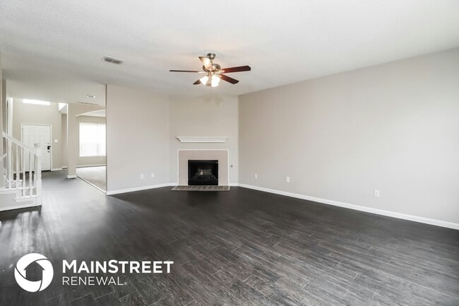 Building Photo - 305 Arbor Glen Dr