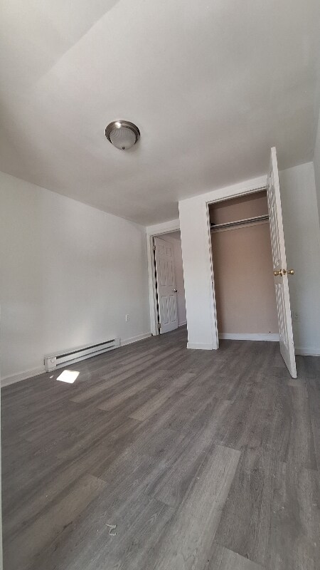 Foto del edificio - 436 N Law St