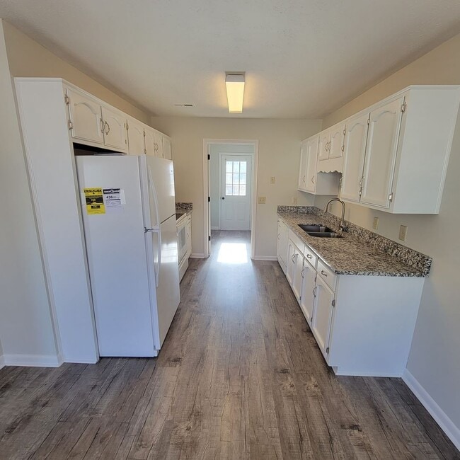 Foto del edificio - 3/2-Brick Ranch- Cookeville- 1 Car Garage