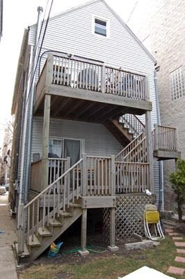 Building Photo - 873 N Paulina St