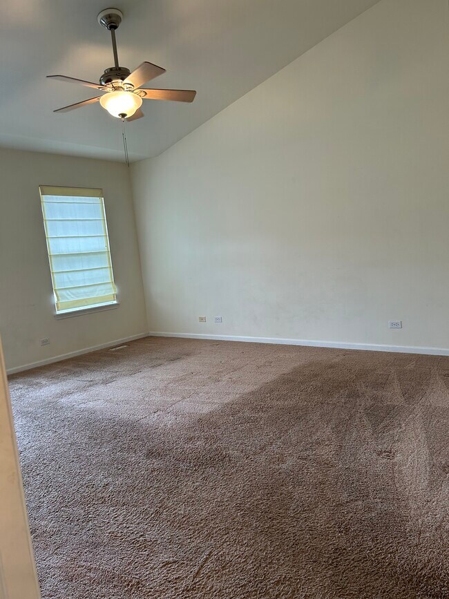 Building Photo - 2361 Sunshine Ln