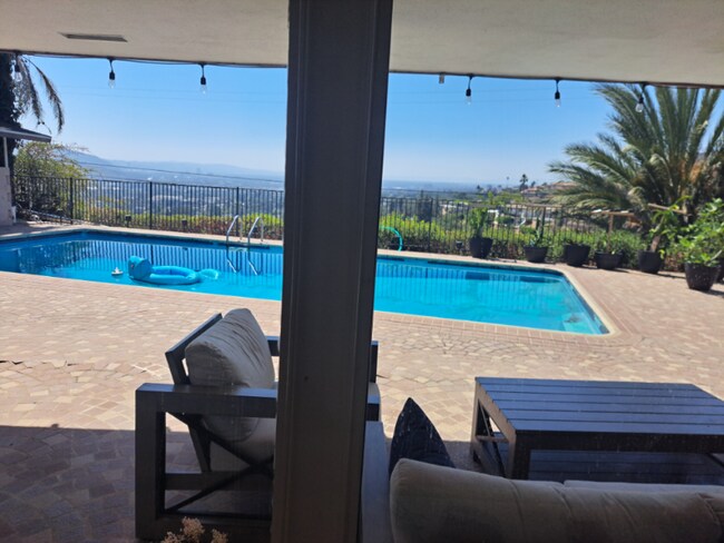 Foto del edificio - 1624 Glenmont Dr