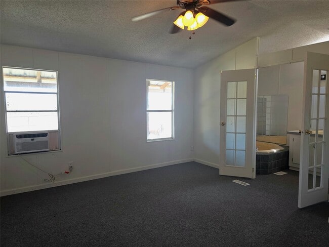 Building Photo - 14525 Urbanosky Ln