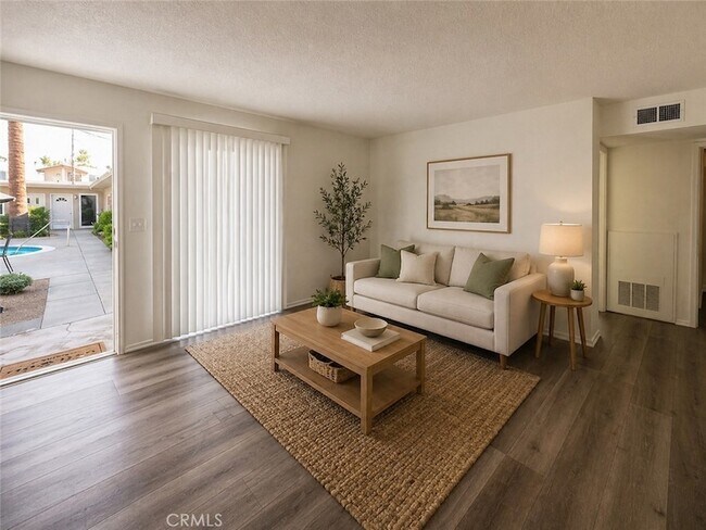 Foto del edificio - 45421 Sunset Ln