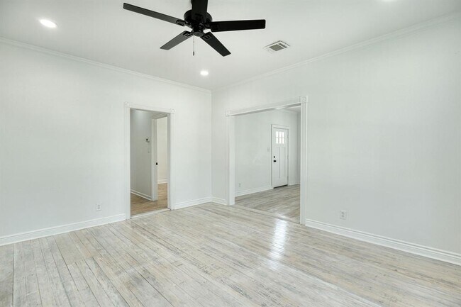 Foto del edificio - 804 Davis St