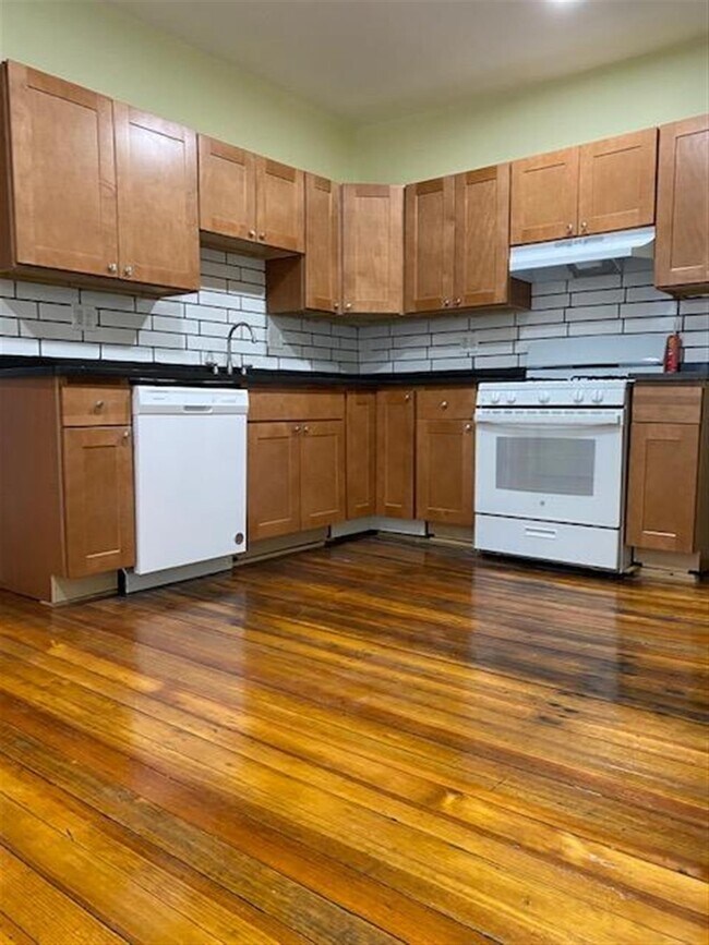 Foto del edificio - 119 Harvard St