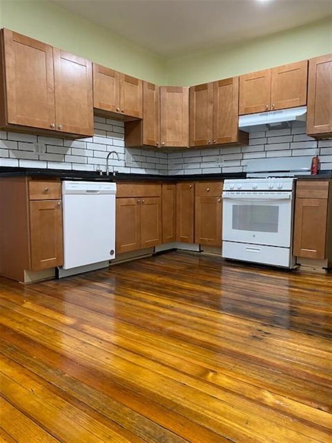 Building Photo - 119 Harvard St