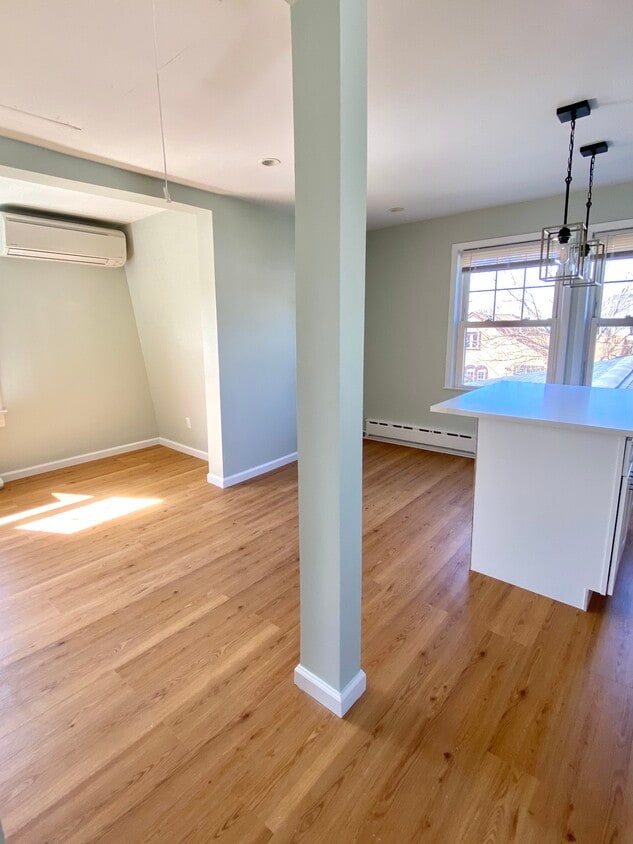 299 Vincent Ave, Lynbrook, NY 11563 Townhome Rentals in Lynbrook NY