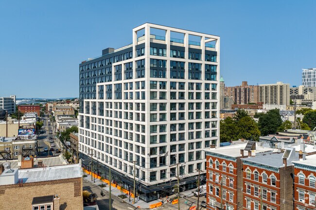 Building Photo - Casa One