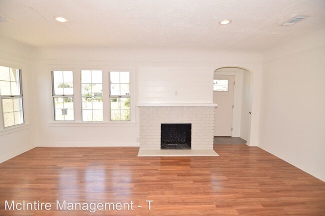 Building Photo - 4 br, 3 bath House - 508 La Paloma Ave