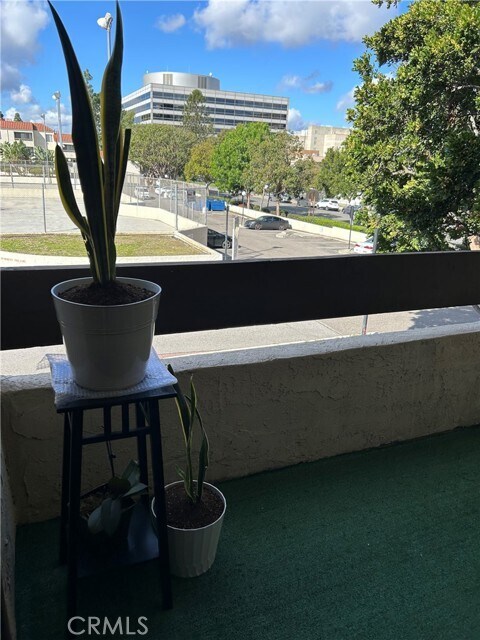 Foto del edificio - 600 W 3rd St