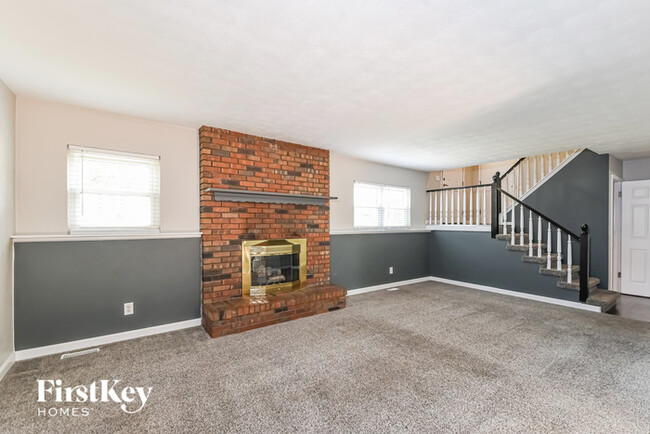 Building Photo - 2729 Chalet Forest Dr