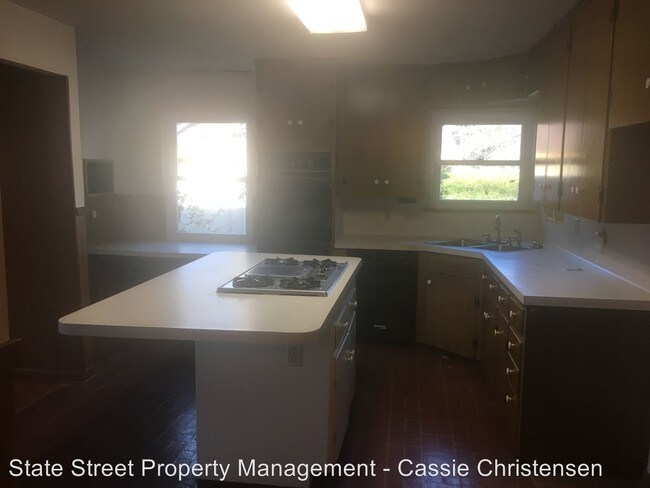 Foto del edificio - 3 br, 1.5 bath House - 1901 Brentwood St.