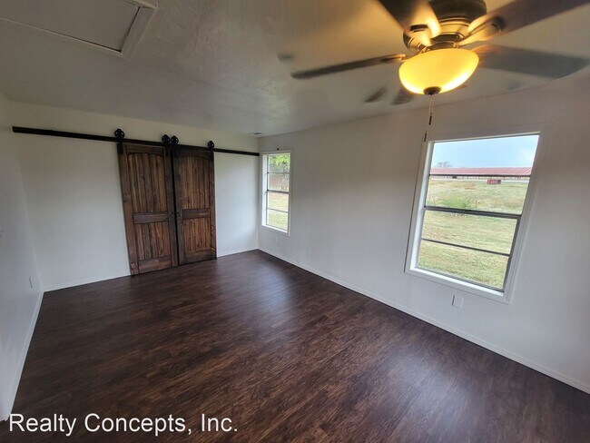 Building Photo - 2 br, 1 bath House - 13332 Hogeye Road