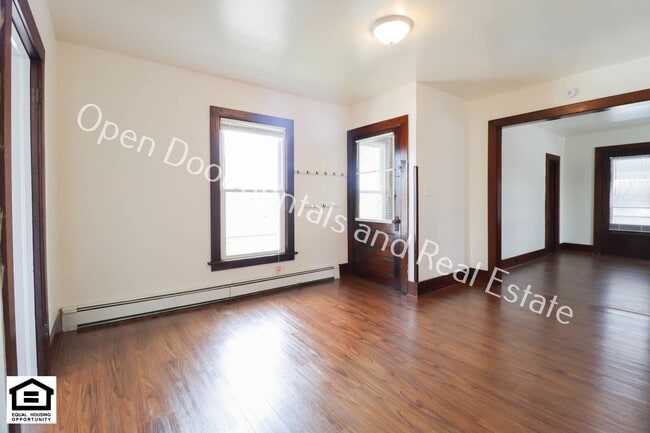 Foto del edificio - 204 W Houston St