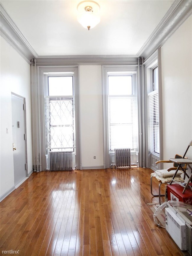 Foto del edificio - 621 Saint Marks Ave