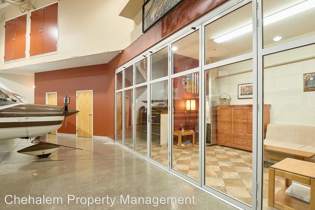Foto del edificio - 2803 E 9th St