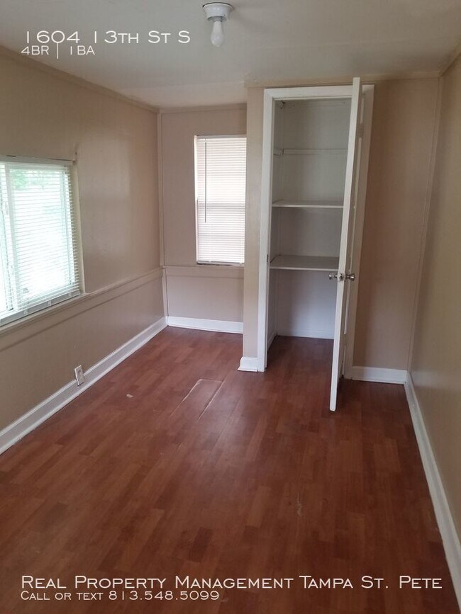 Building Photo - MOVE IN TODAY