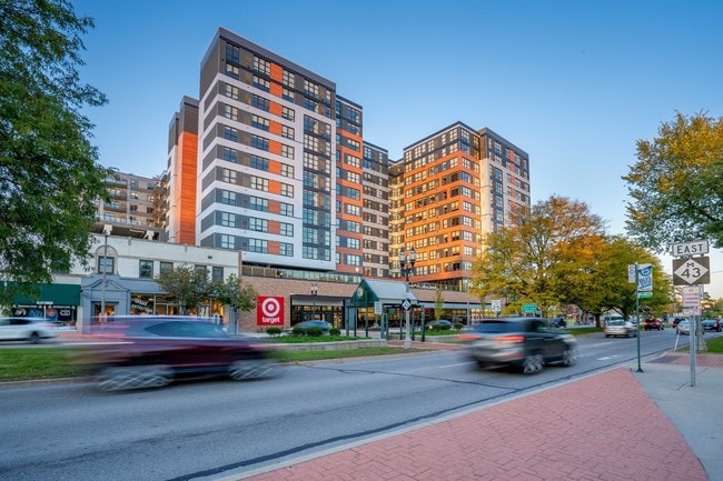 Building Photo - Landmark on Grand River