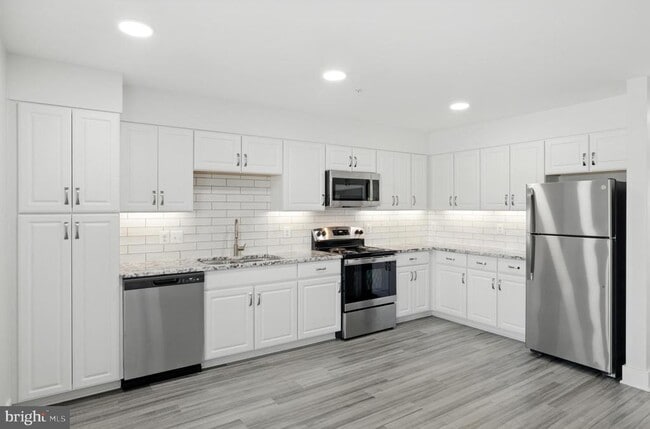 Building Photo - 19510 Village Walk