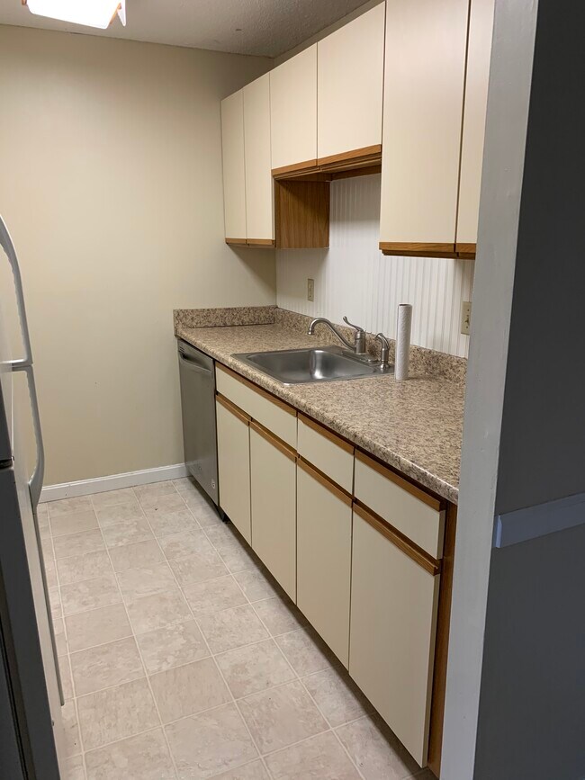 1005 Franklin Crossing Rd Unit 1005, Franklin, MA 02038 Condo for Rent in Franklin, MA