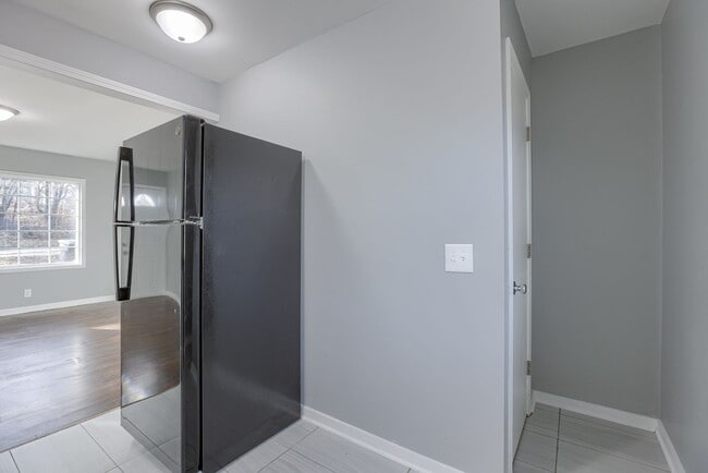 Building Photo - 3806 Binney St