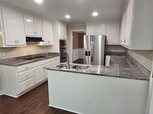 Foto del edificio - 1473 Mayfield Rd
