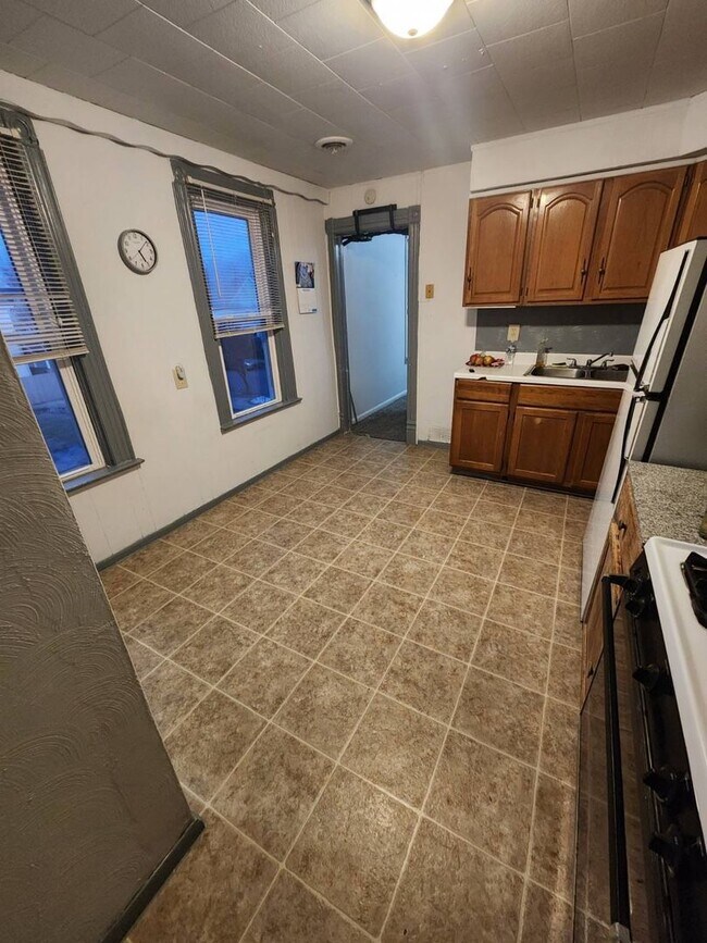 Foto del edificio - 710 E 13th St