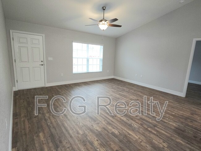 Building Photo - 2797 SW 161st Loop
