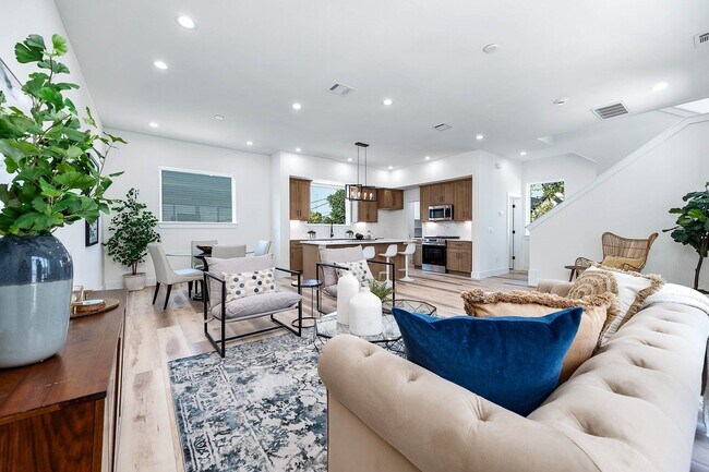 Foto del edificio - 3209 St Emanuel St