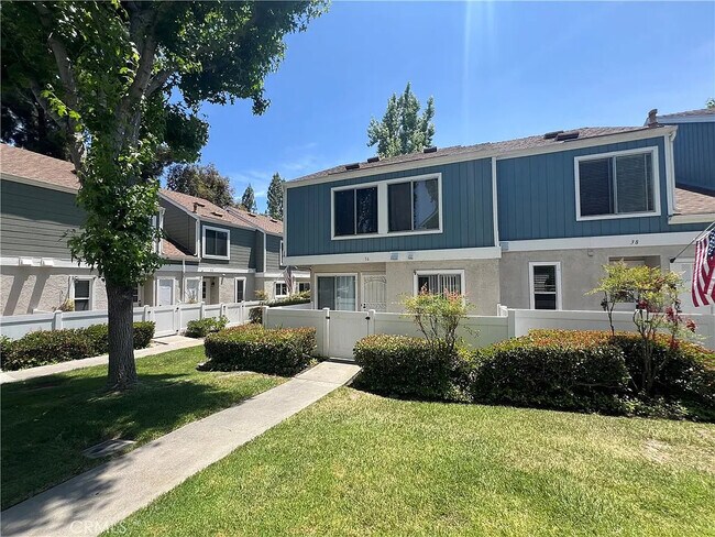 Foto del edificio - 36 Birchwood Ln
