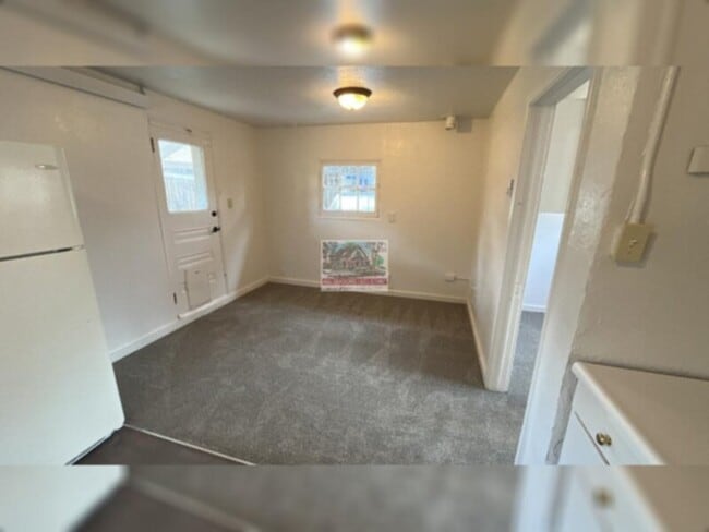 Building Photo - Westside bungalow available for rent