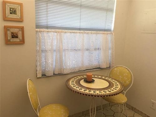 Building Photo - 136 S Cypress Rd