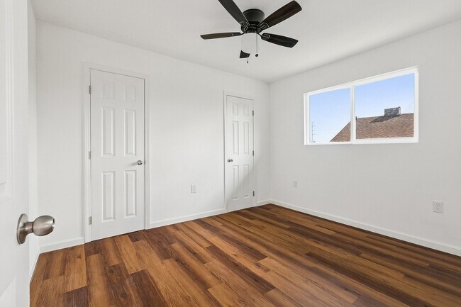 Foto del edificio - 3318 Broadway St