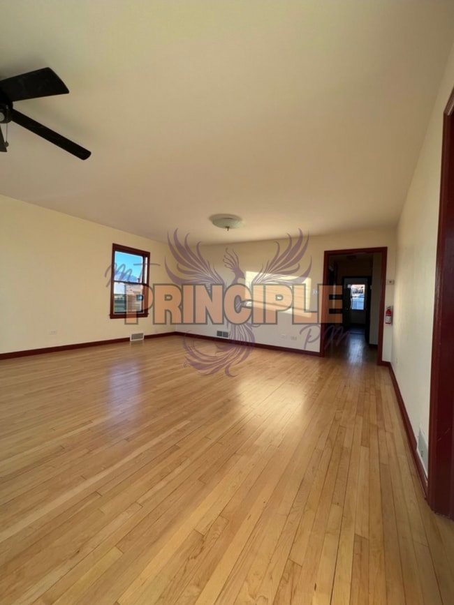 Building Photo - 918 1/2-405 W Granite St
